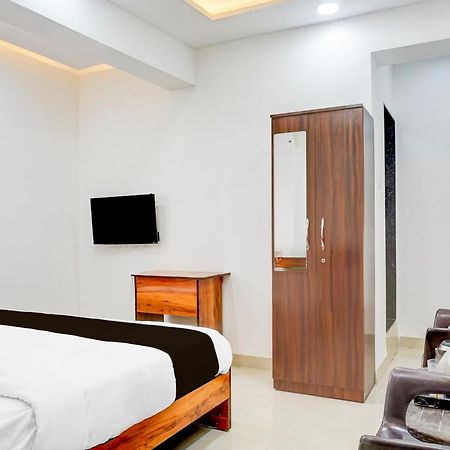 Hotel O Keshava Executive Púna Kültér fotó