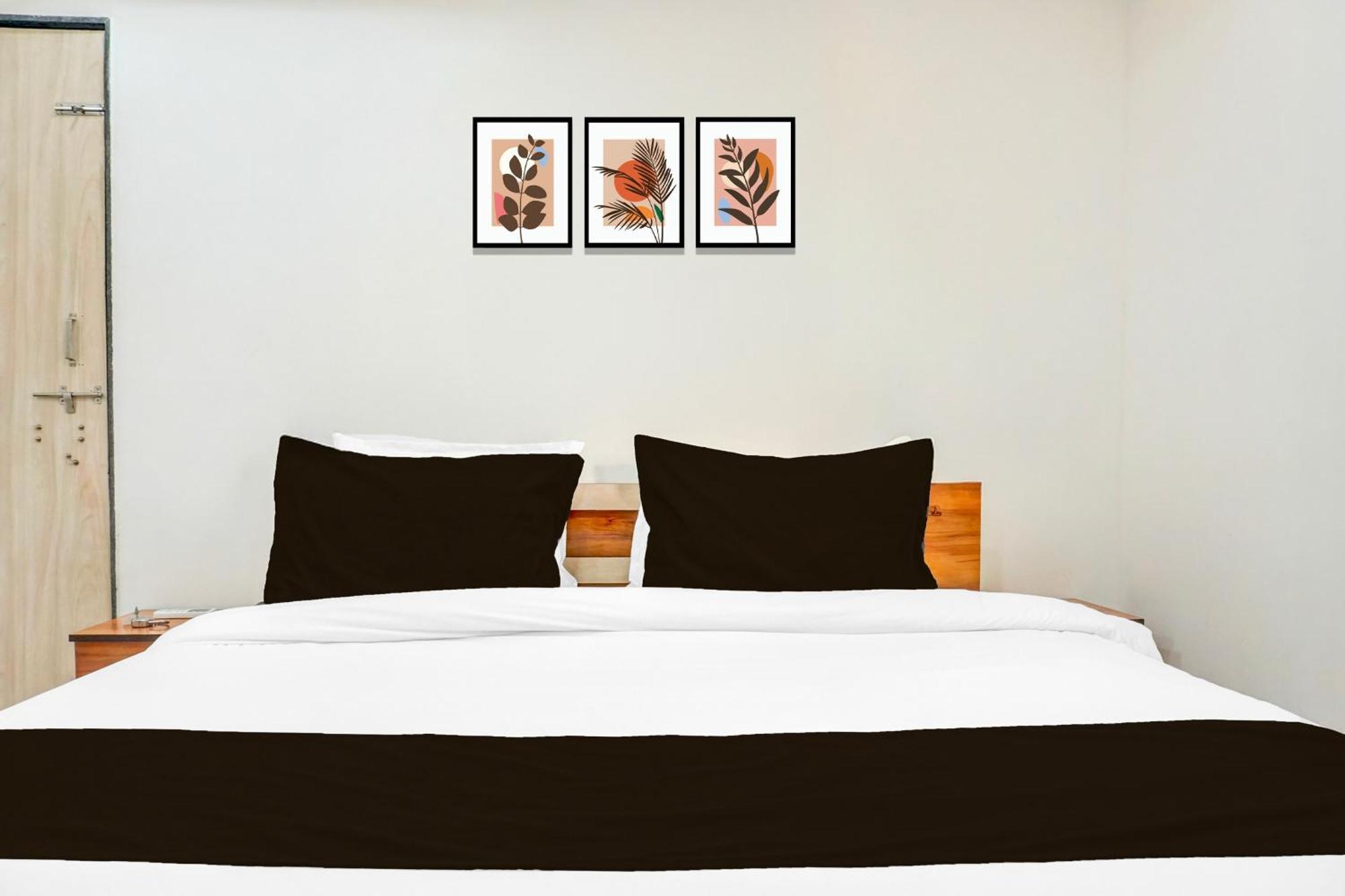 Hotel O Keshava Executive Púna Kültér fotó